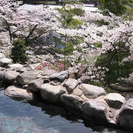 Tomiya Hotel Shin'onsen Buitenkant foto