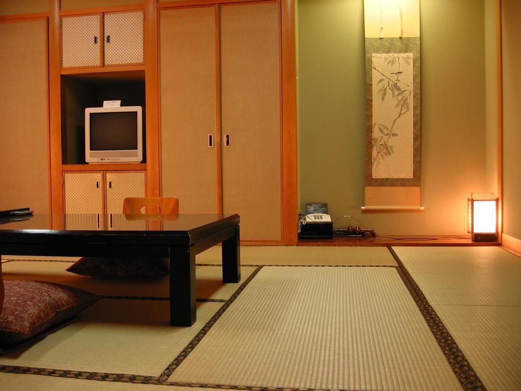 Tomiya Hotel Shin'onsen Kamer foto