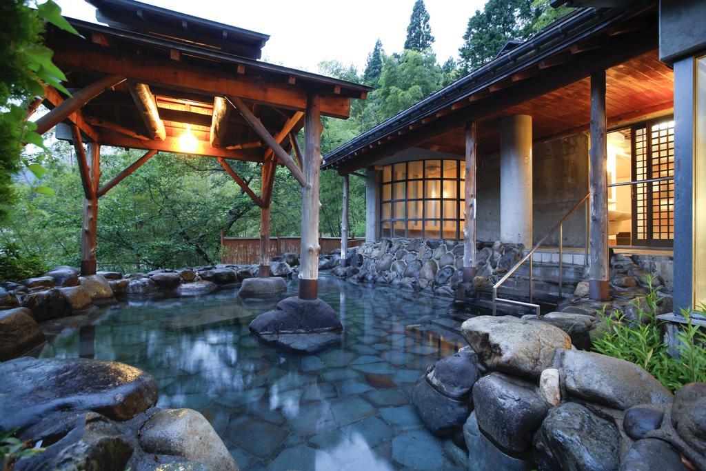 Tomiya Hotel Shin'onsen Buitenkant foto